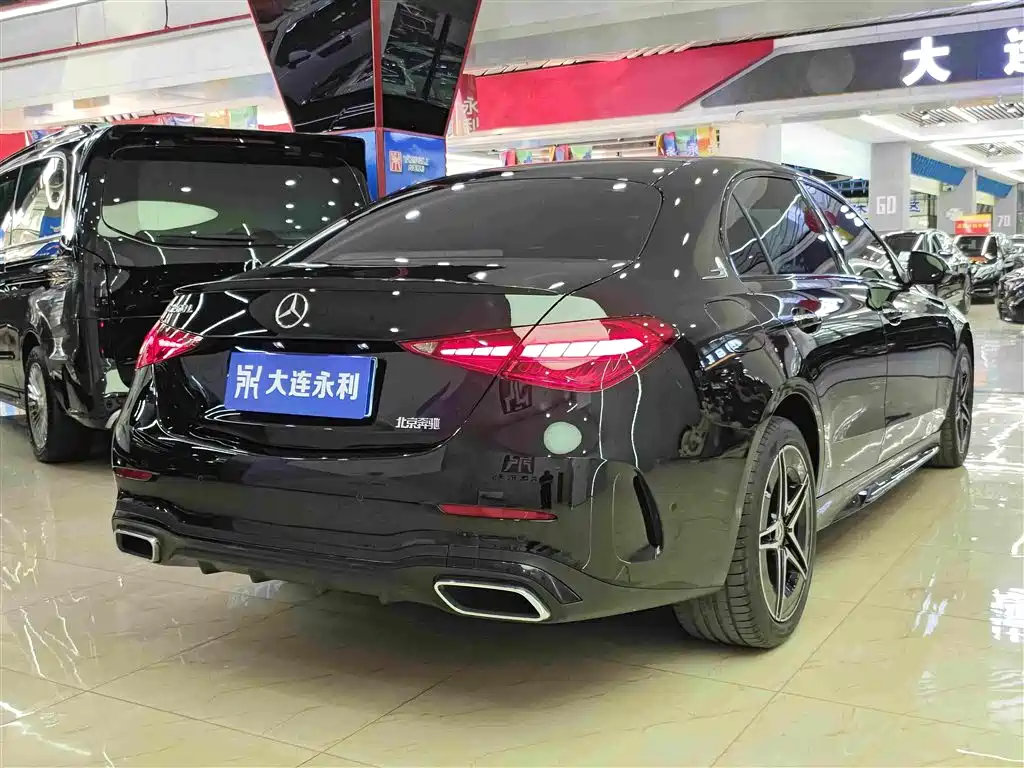 Mercedes-Benz C-Class — миниатюра 14