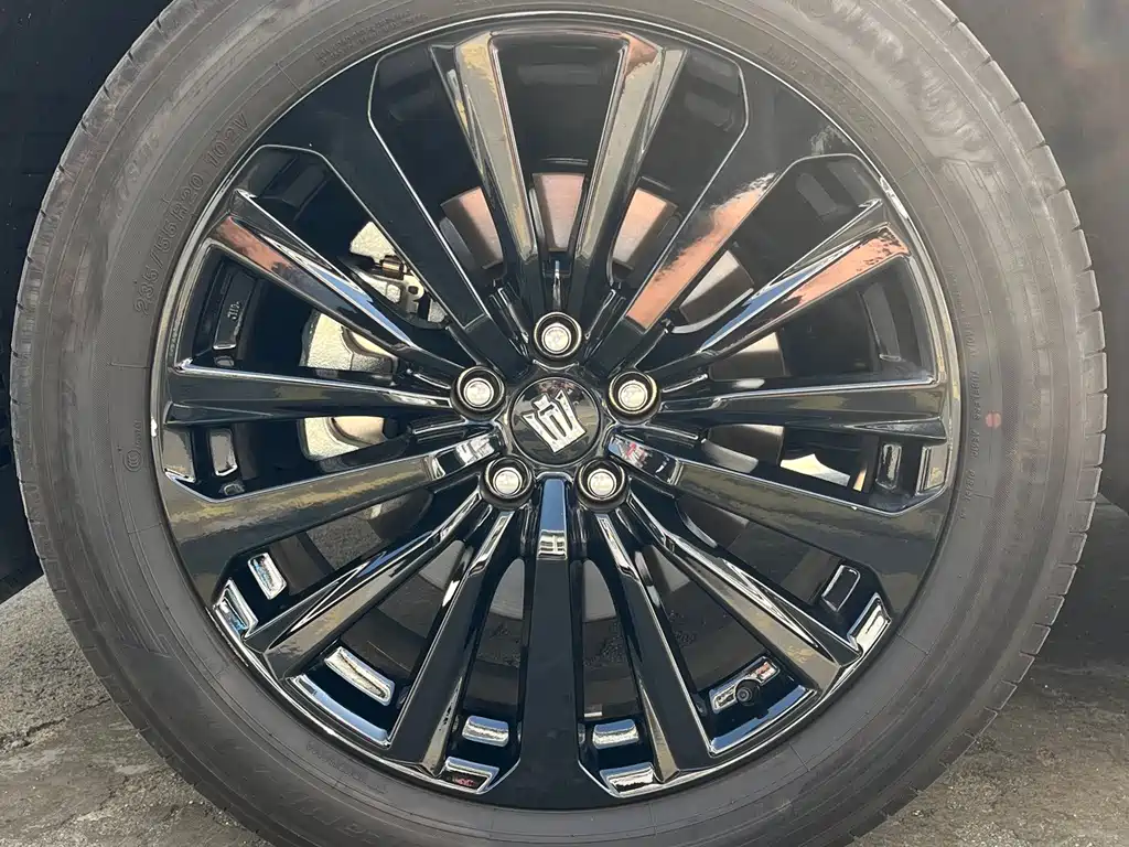 Toyota Crown Kluger — миниатюра 10