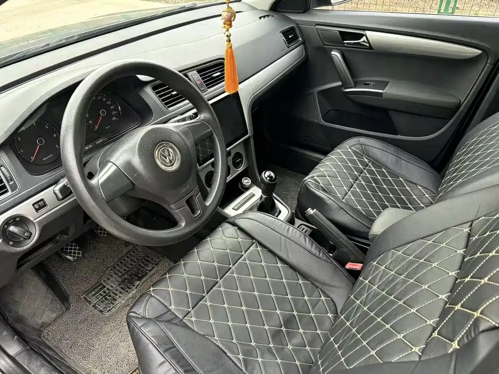 Volkswagen Lavida — миниатюра 4