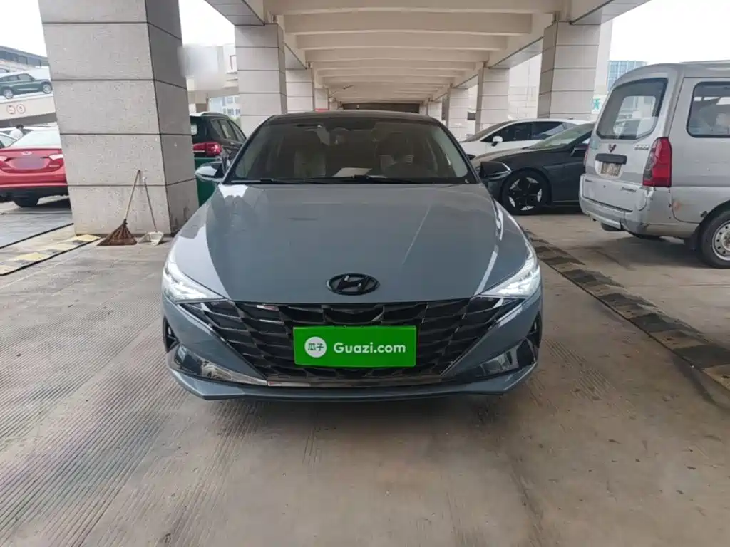 Hyundai Elantra — миниатюра 3