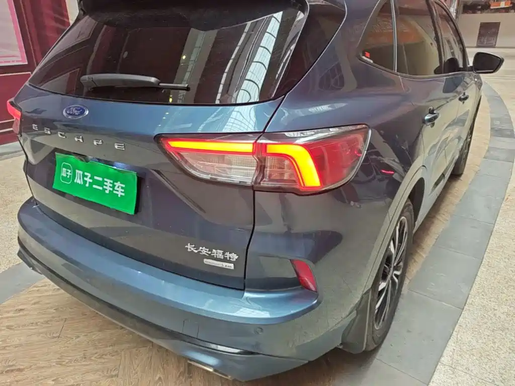 Ford Escape — миниатюра 8