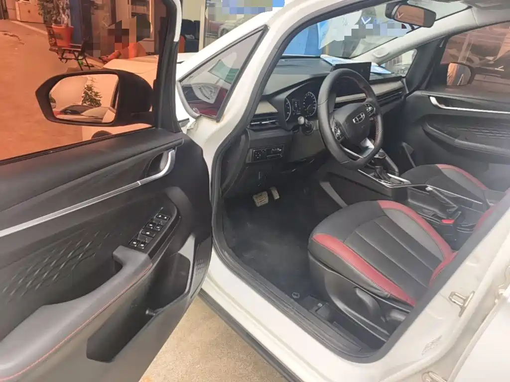 Geely Vision X3 — миниатюра 16