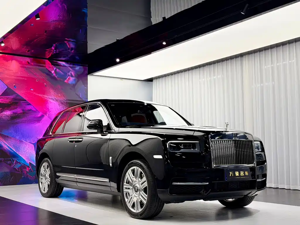 Rolls-Royce Cullinan 2018 мест
