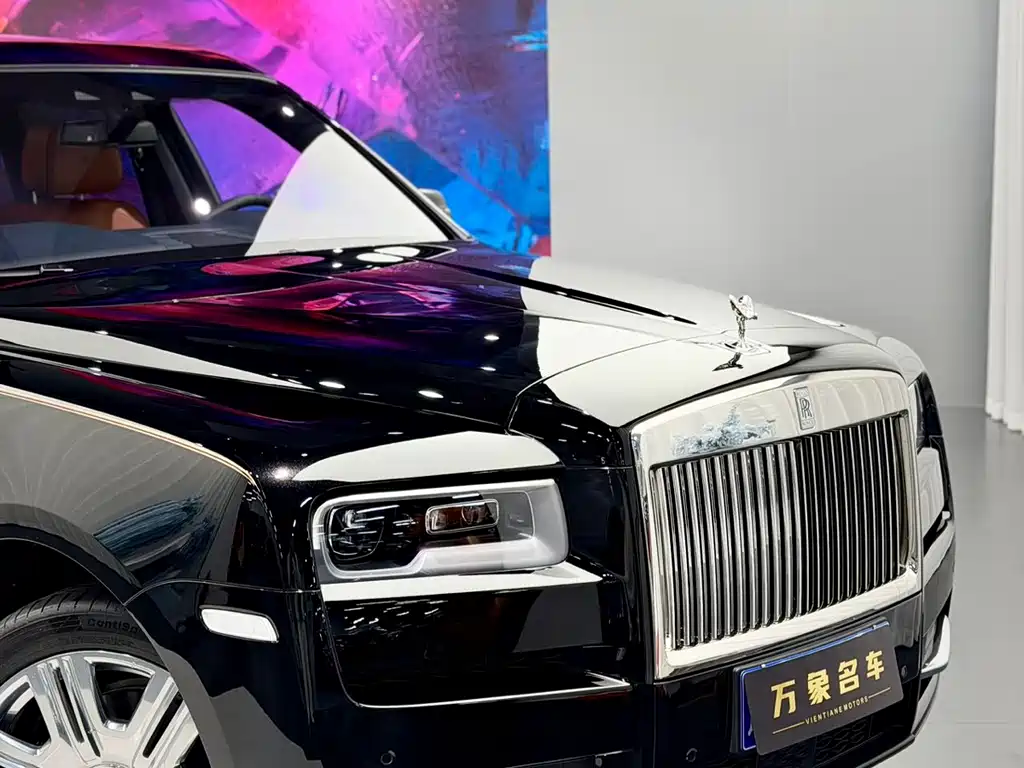 Rolls-Royce Cullinan 2018 мест