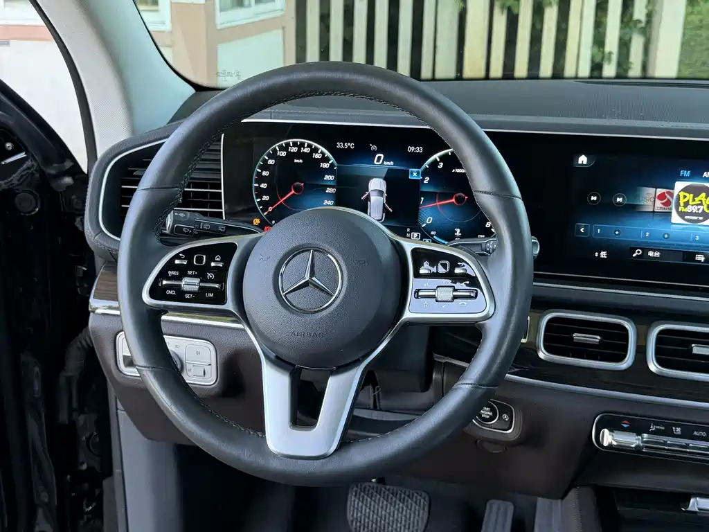 Mercedes-Benz GLE (Import) — миниатюра 5