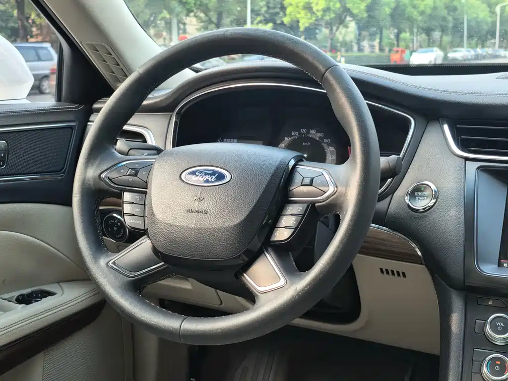 Ford Taurus — миниатюра 8