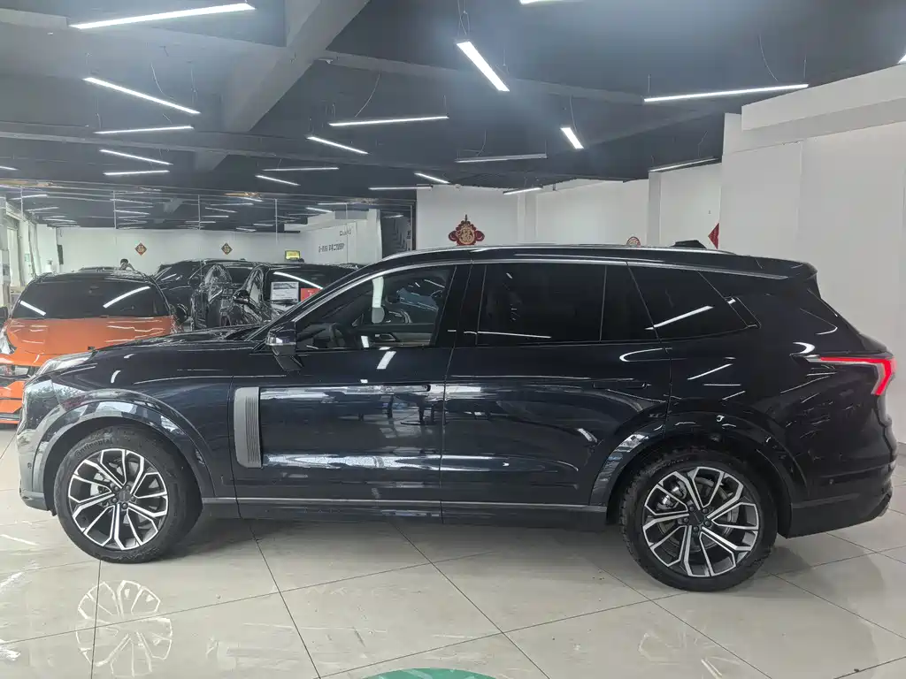 Lynk & Co 09 — миниатюра 6