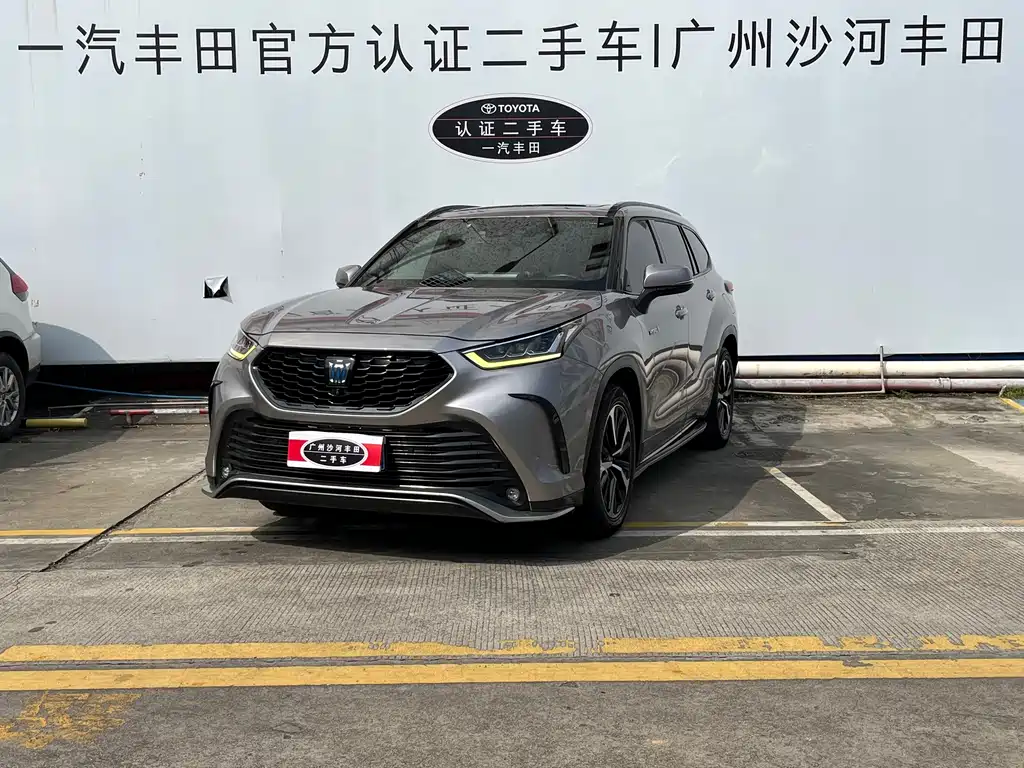 Toyota Crown Kluger