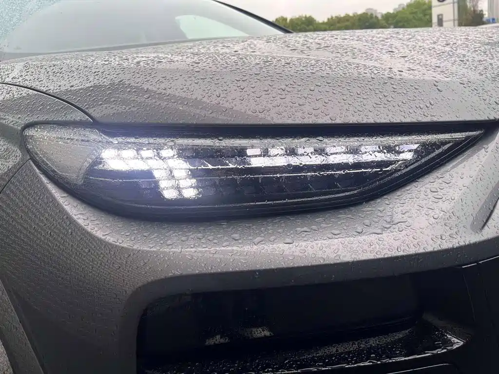 Audi Q6L e-tron — миниатюра 15