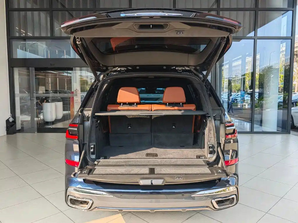 BMW X7 — миниатюра 22
