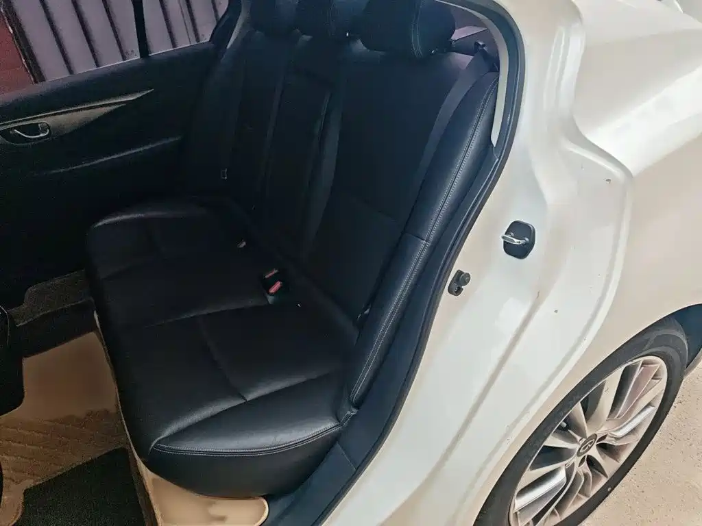 Infiniti Q50L — миниатюра 15