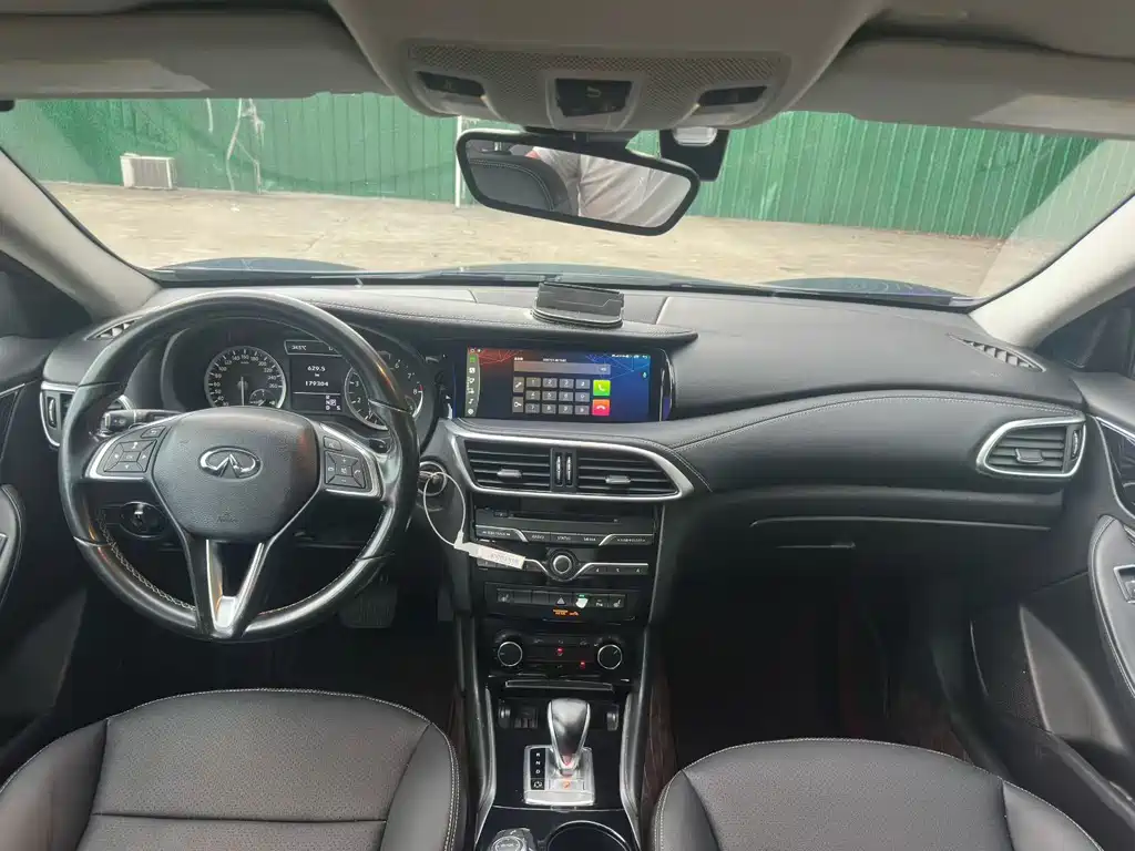 Infiniti QX30 — миниатюра 7
