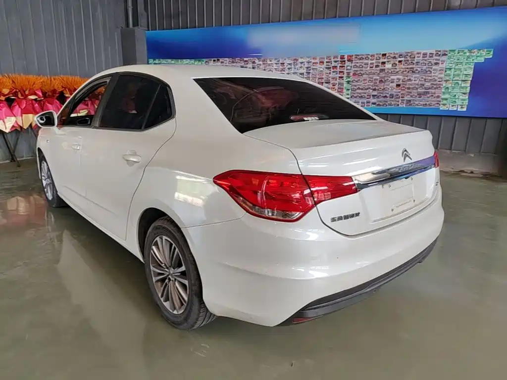 Citroen C4L — миниатюра 5
