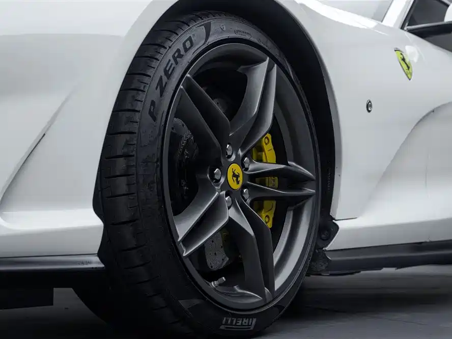 Ferrari 812 2017 6.5L Superfast