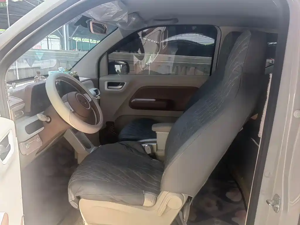 Wuling MINIEV — миниатюра 7