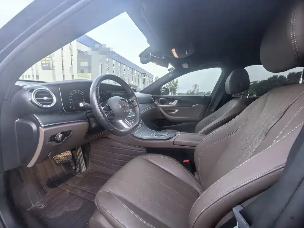 Mercedes-Benz E-Class (Import) — миниатюра 8