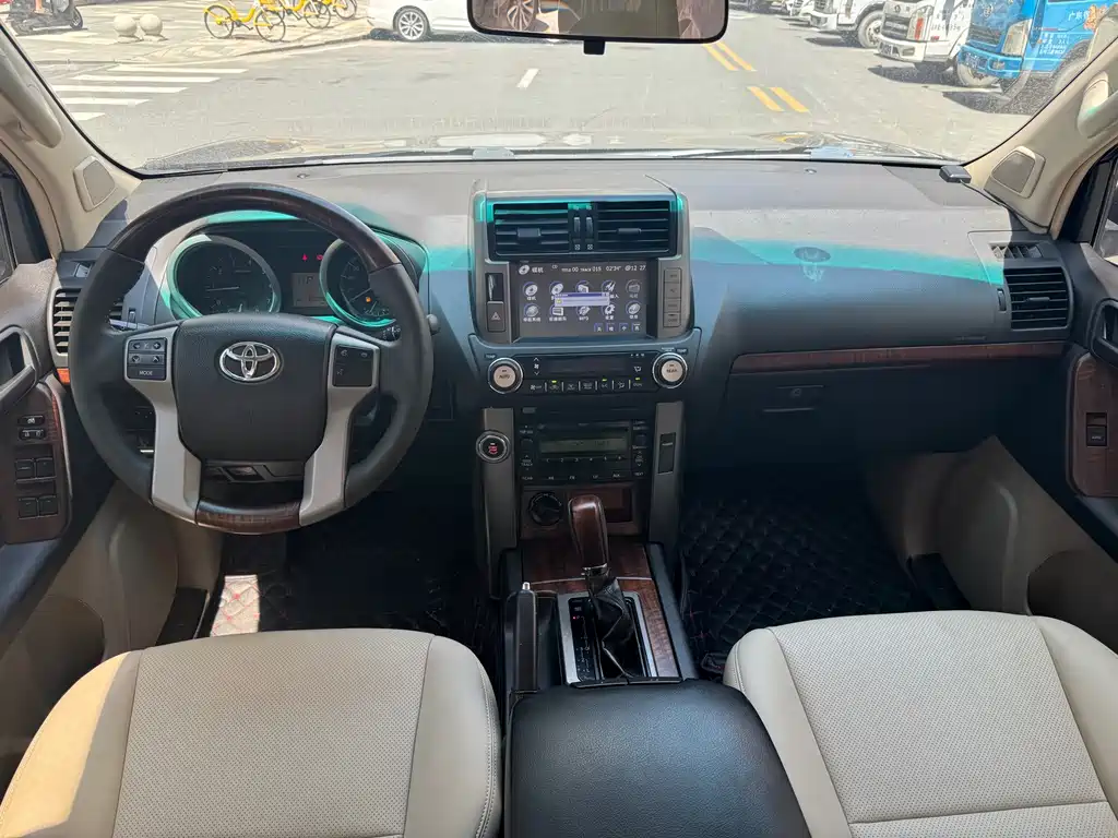 Toyota Prado (Import) — миниатюра 6