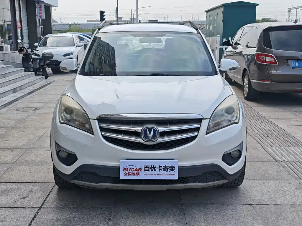 Changan CS35 — миниатюра 2
