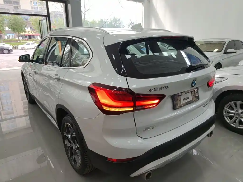 BMW X1 — миниатюра 5