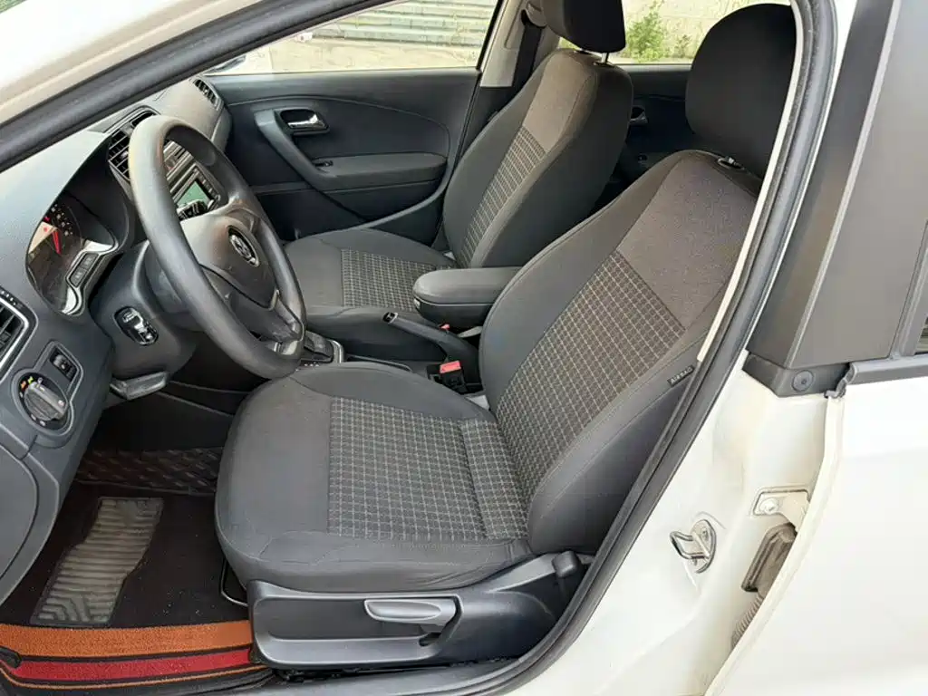 Volkswagen Polo — миниатюра 10