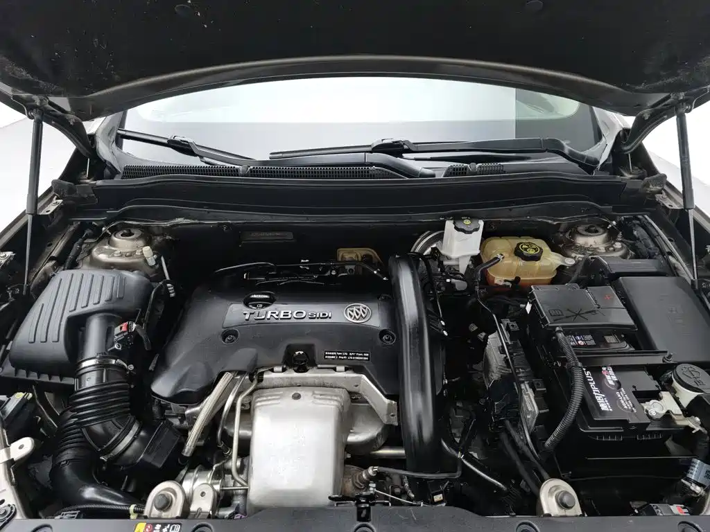 Buick Envision Plus — миниатюра 6