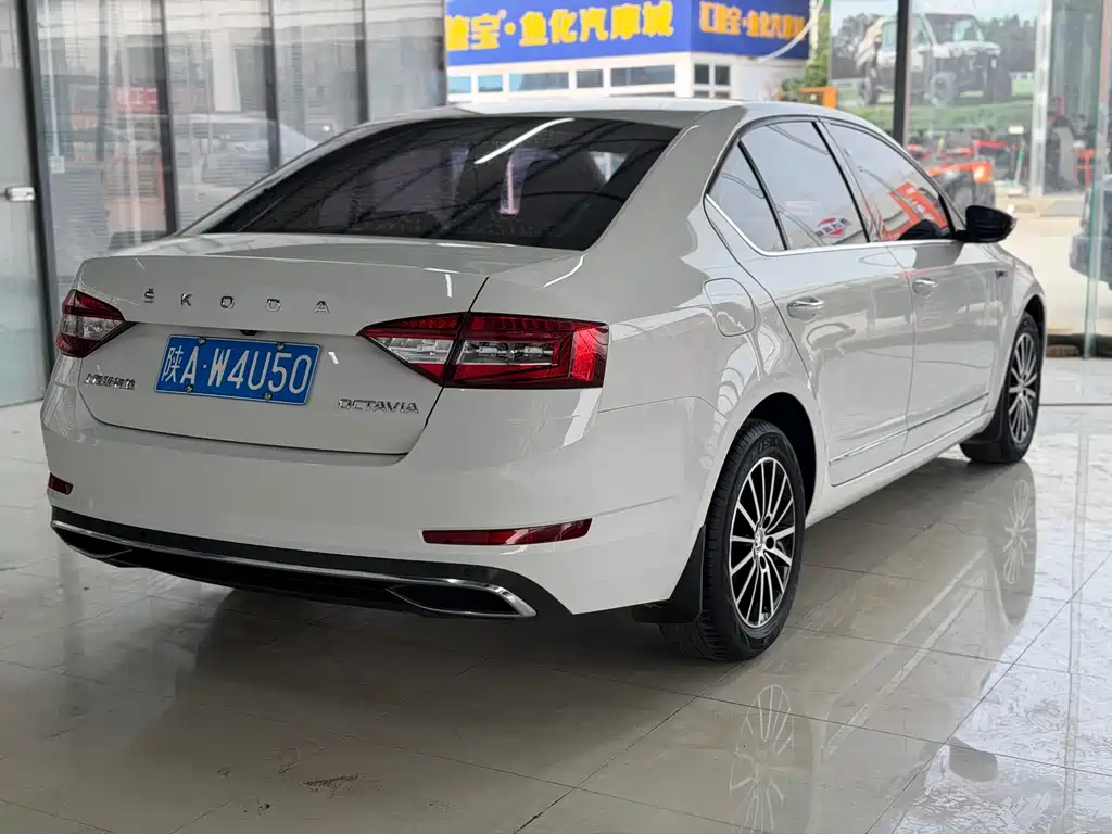 Skoda Octavia — миниатюра 17