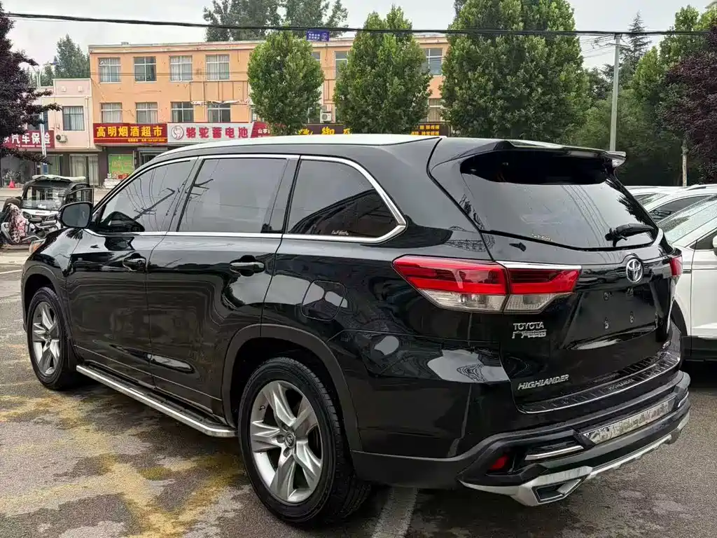 Toyota Highlander — миниатюра 5