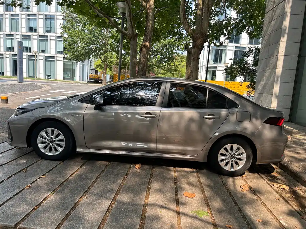 Toyota Corolla — миниатюра 7
