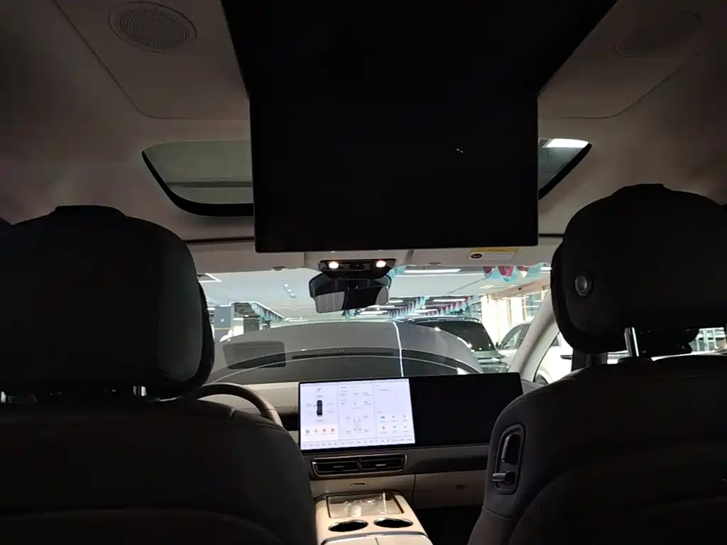 Li Auto Li MEGA — миниатюра 18