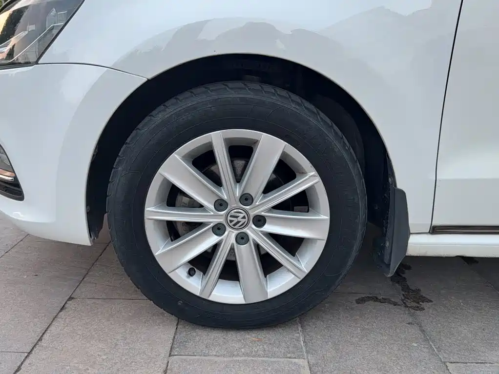 Volkswagen Polo — миниатюра 16