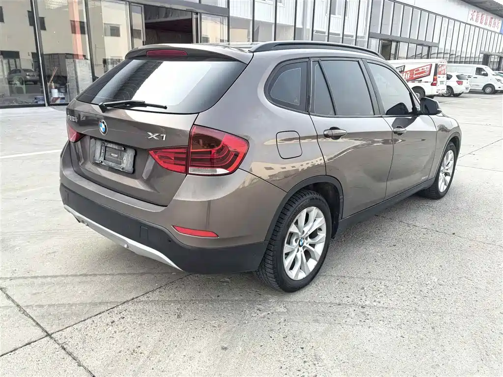 BMW X1 2013 sDrive18i Fashion