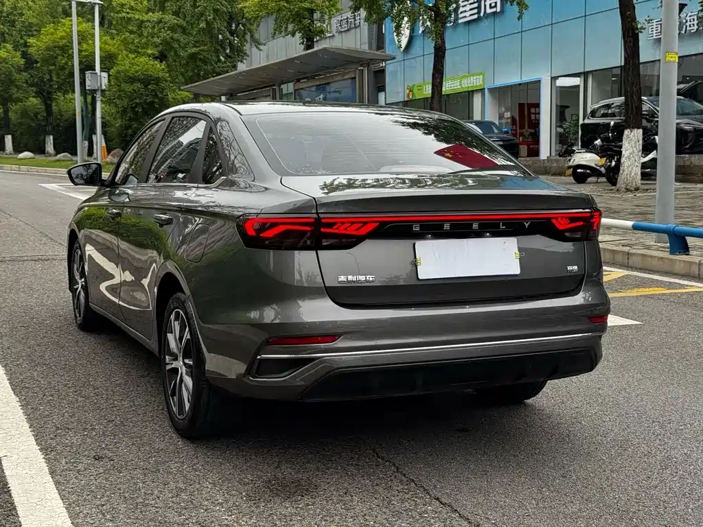 Geely Emgrand — миниатюра 22