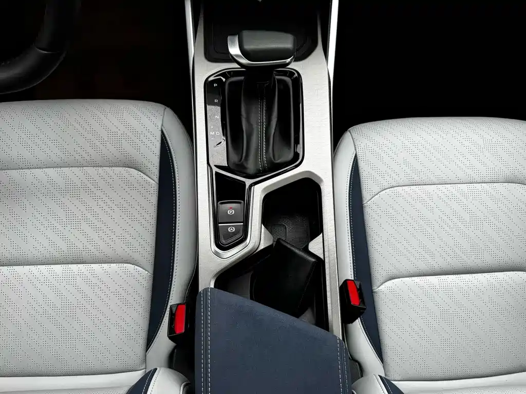 Geely Emgrand — миниатюра 14