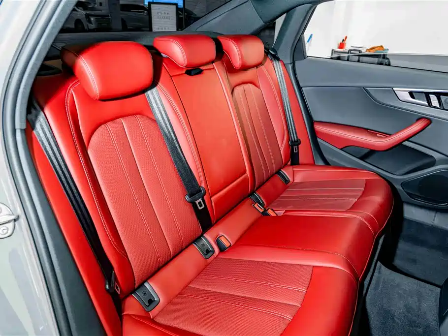 Audi A4L — миниатюра 22
