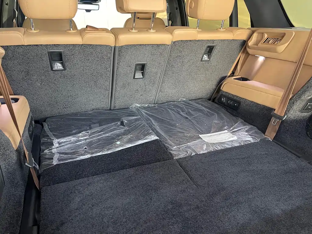 Land Rover Range Rover — миниатюра 18
