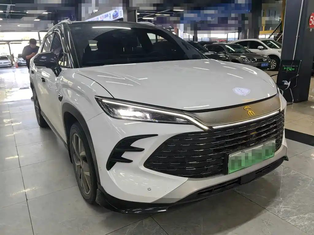 BYD L DM-i — миниатюра 3