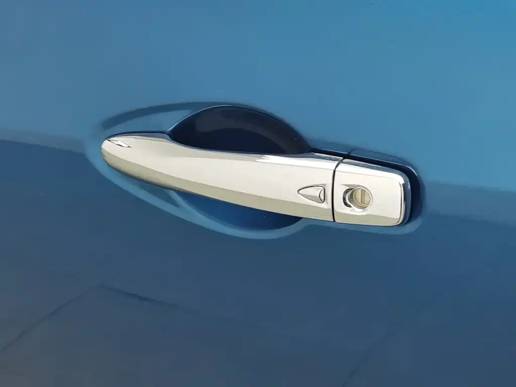 Nissan Bluebird — миниатюра 18