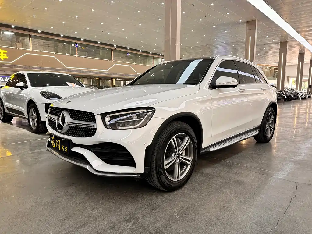 MERCEDES-BENZ GLC