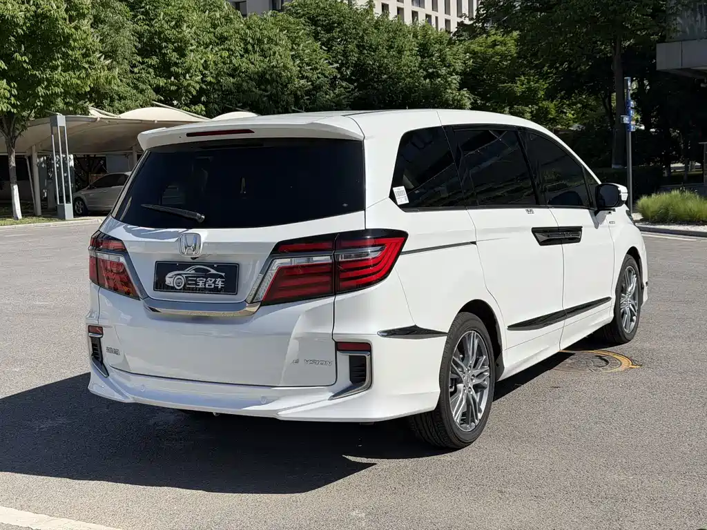 Honda Elysion — миниатюра 8