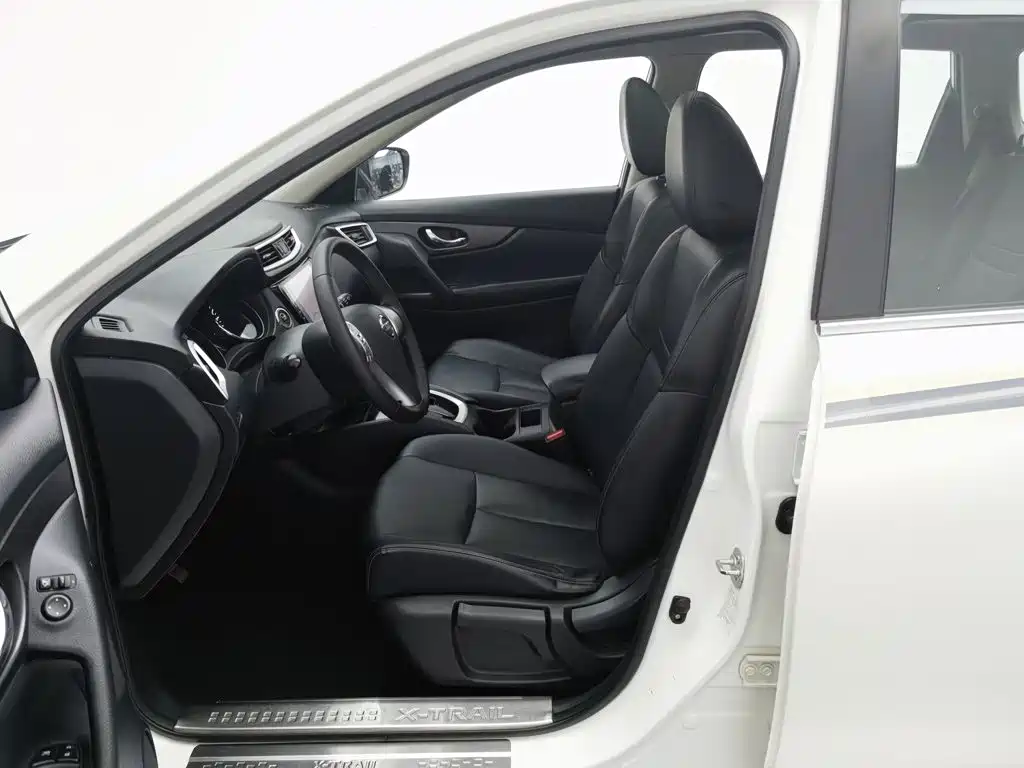 Nissan X-Trail — миниатюра 10
