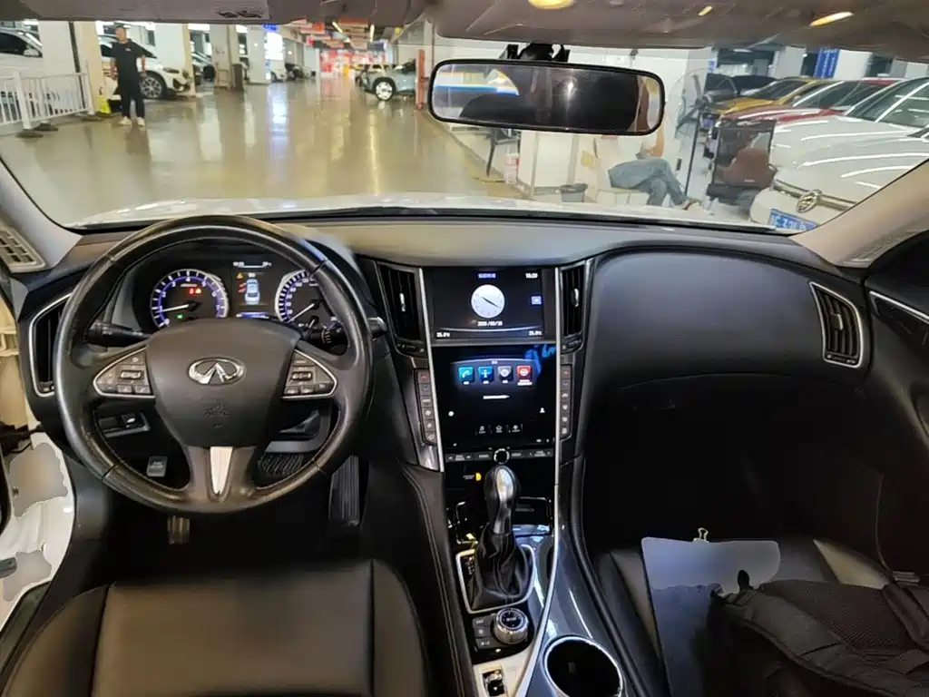 Infiniti Q50L — миниатюра 10