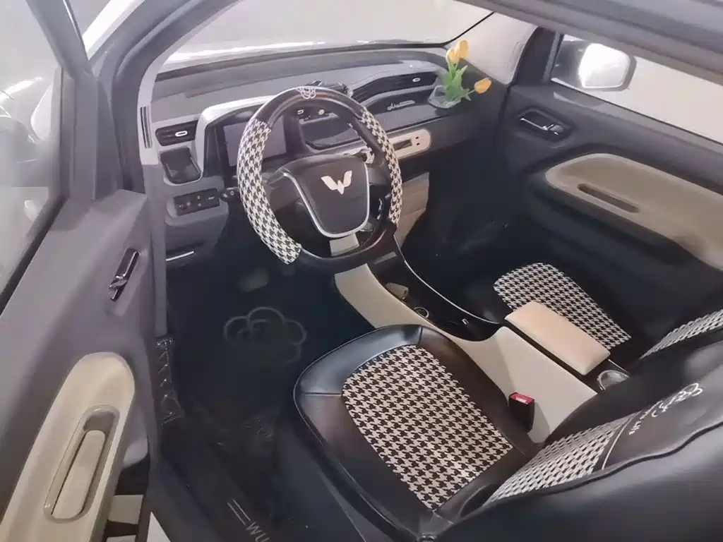 Wuling MINIEV — миниатюра 16