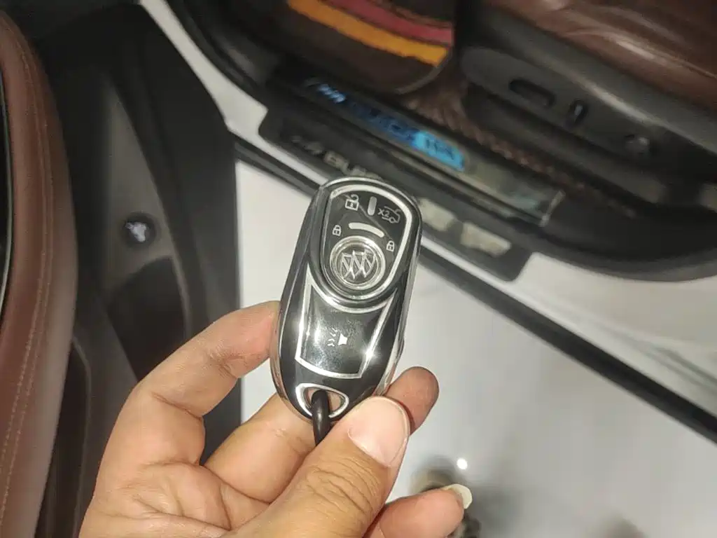 Buick Envision Plus — миниатюра 9
