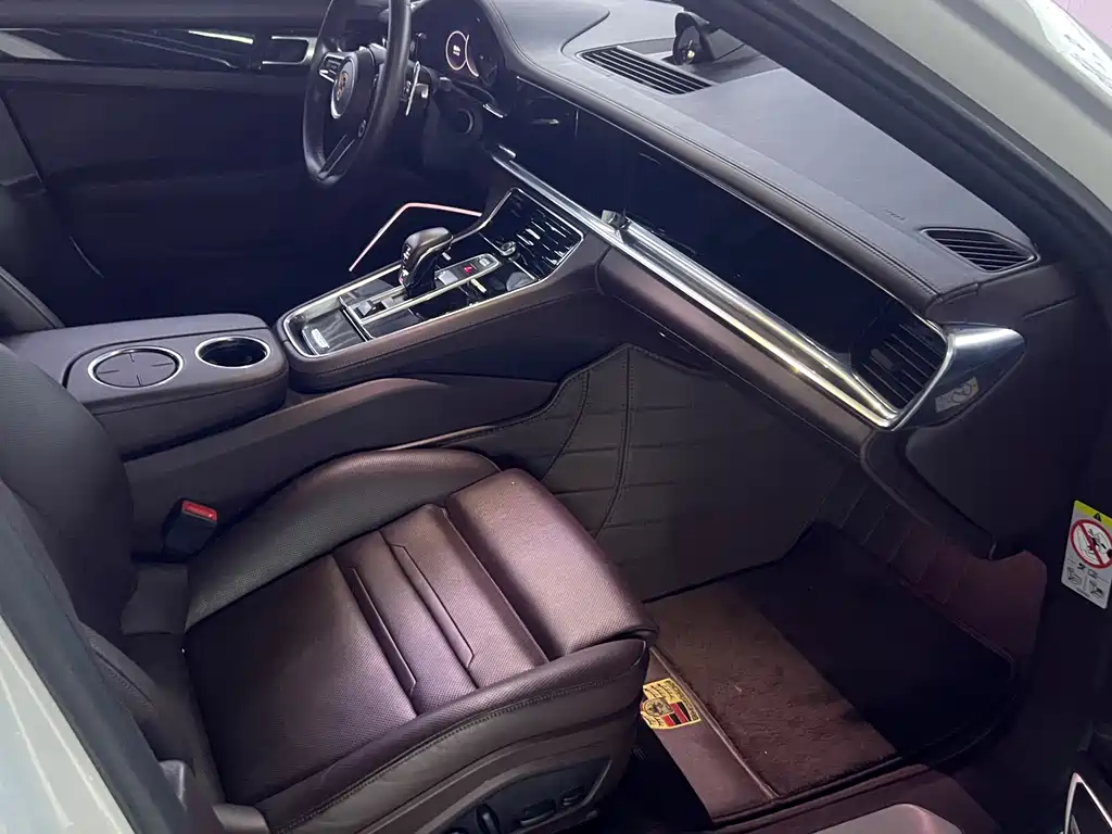 Porsche Panamera — миниатюра 7