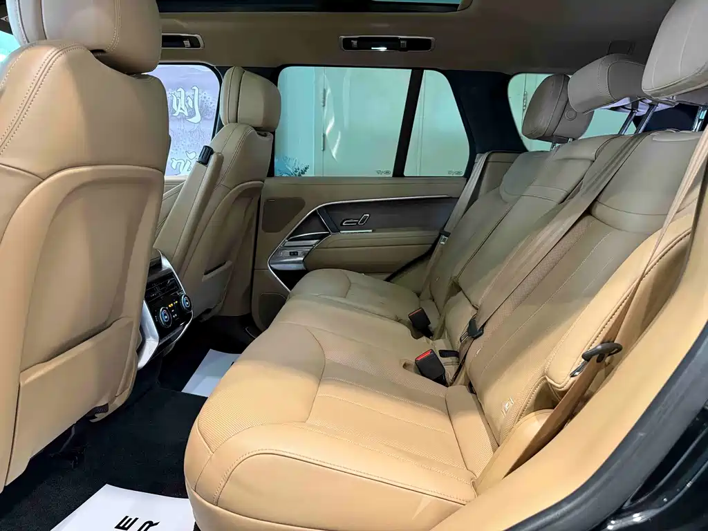 Land Rover Range Rover — миниатюра 15