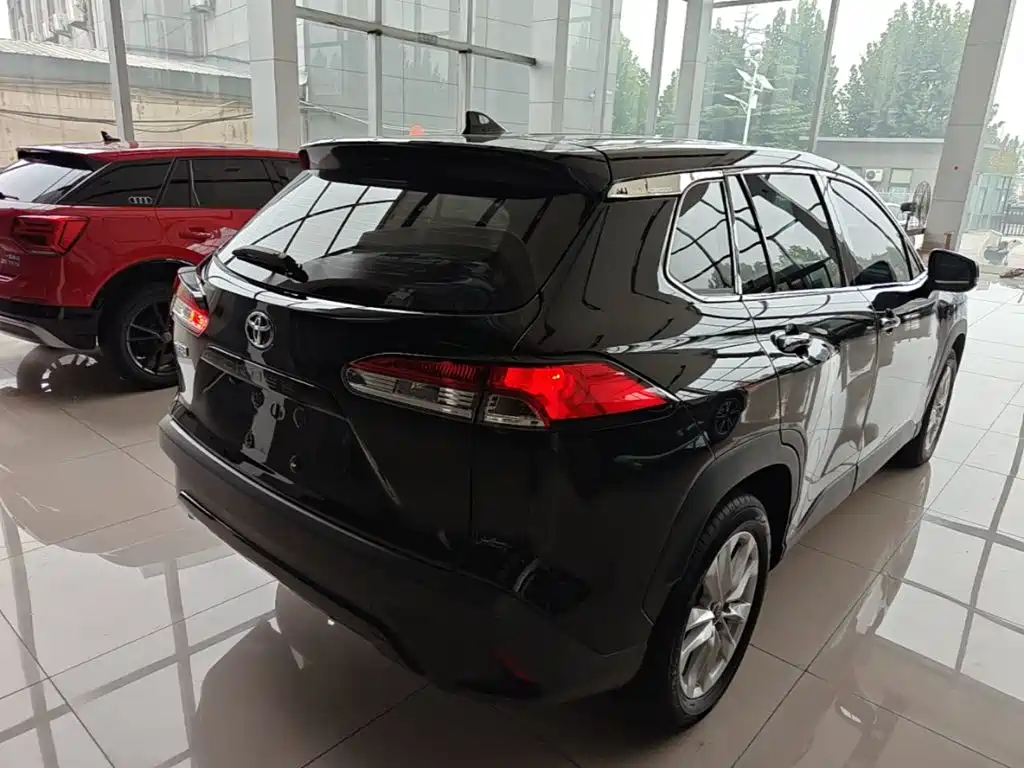Toyota Corolla Cross — миниатюра 7