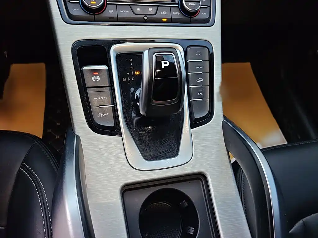 Geely Boyue — миниатюра 10