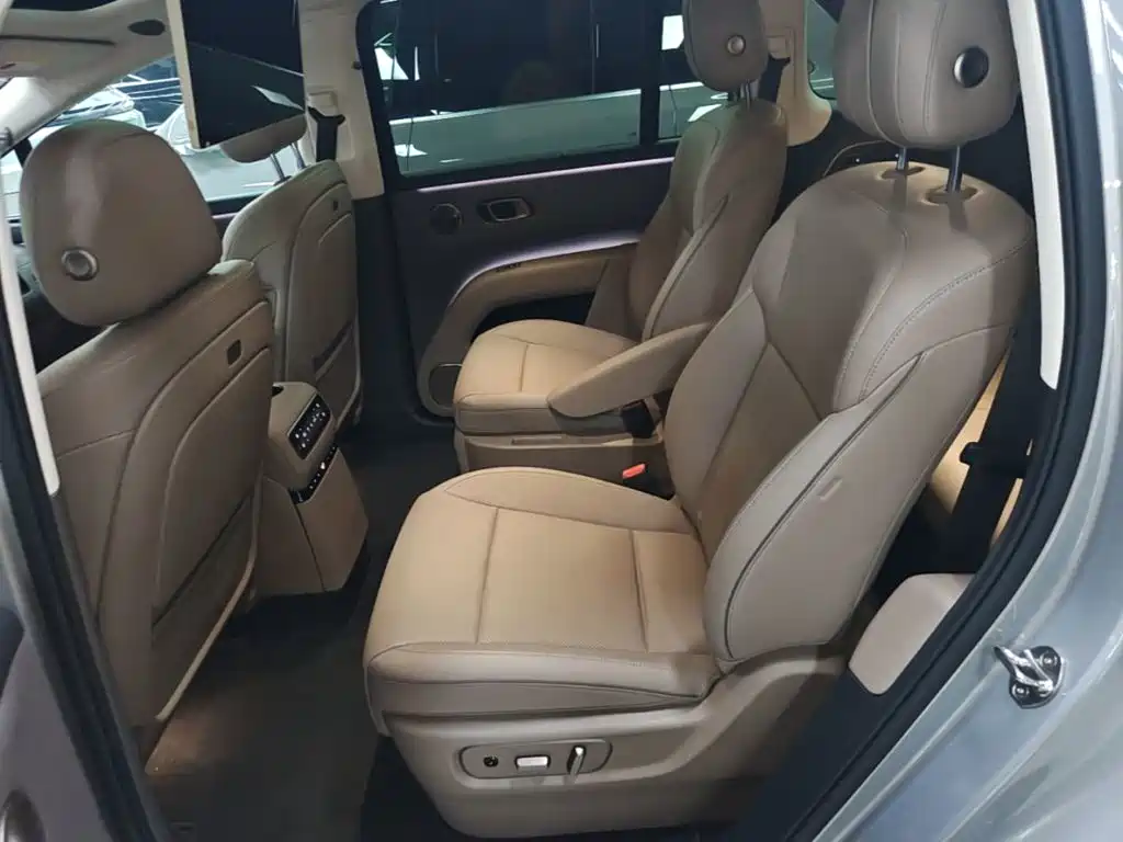 Li Auto Li i8 — миниатюра 17