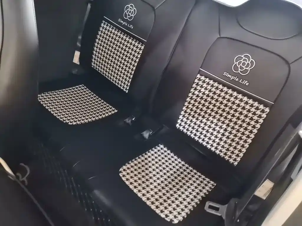 Wuling MINIEV — миниатюра 17
