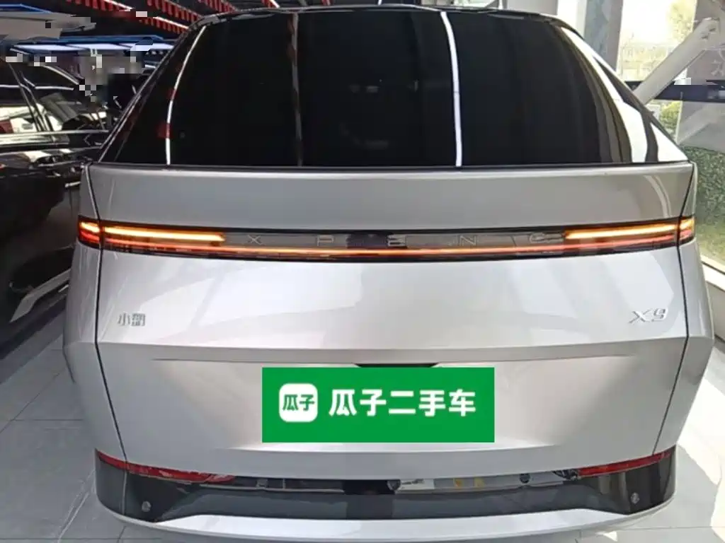 XPeng X9 — миниатюра 6